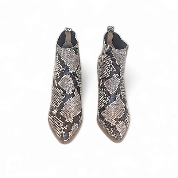 Marc Fisher 5M Booties Ankle Boots Pointed Toe Stacked Heel Snakeskin Gray Size - Picture 3 of 6